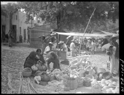 Market at Zimapan, baskets