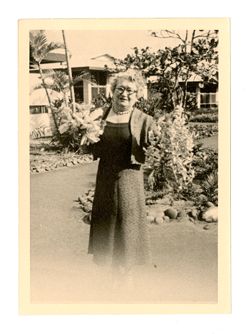 Peggy Howard holds flowers