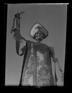 Item 0244. Skeleton in ecclesiastical robes.