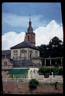 P11437.jp2