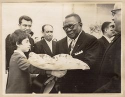 Presentation of flowers to President Tubman