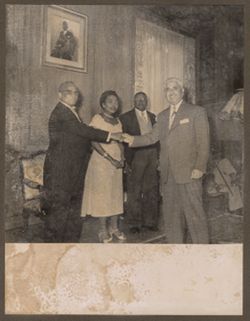 Dignitaries shake hands