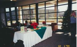 Campus Life, child Care, Graf Center-Decorate for Christmas 12-1-99 001