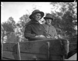 Dave Hardin and wife in wagon
