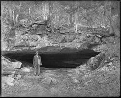 Entrance to Wyandotte cave