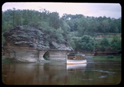 Lower Dells = Wisconsin river