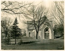 Oakland Cemetery Chapel