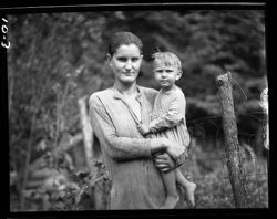 Daisy Followell and child, Elkinsville