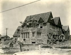 R. E. Farley residence