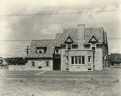 R. E. Farley residence