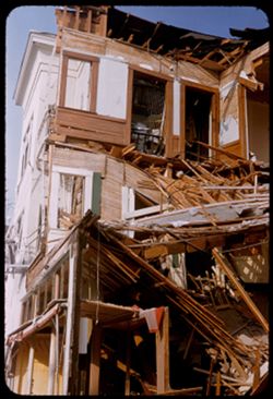 Close-up of demolished s.w. corner of Apt. house at 2531 San Bruno Ave.