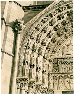 Riverside Church - detail of portal archivolts and voussoirs