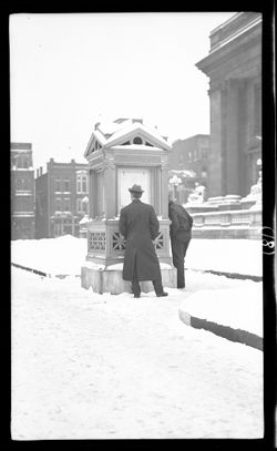 Weather Kiosk, Jan. 17, 1911, 10:30 a.m., day after snow
