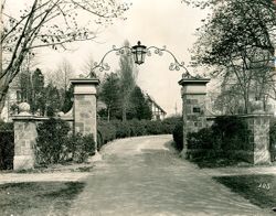 Corby Residence Gate