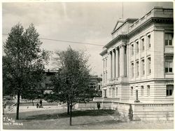 Hardin County Courthouse